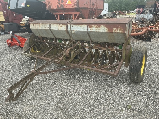 (1018)A-John Deere 8' Grain Drill