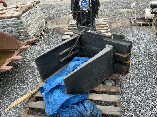 (520)A-FORKLIFT BALE CLAMP