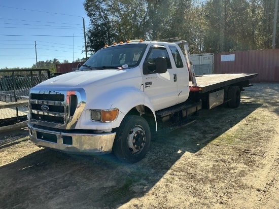 2004 Ford F650 Roll-Back Truck