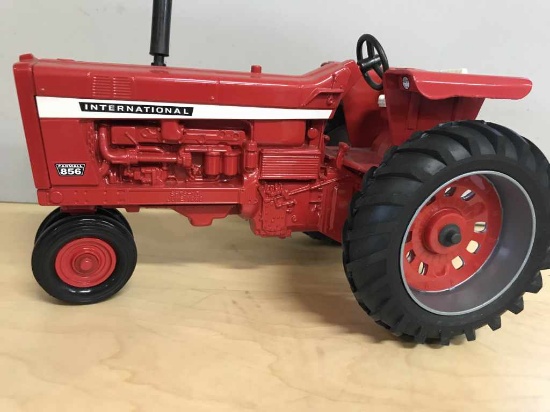 1996 IH 856 - Diesel, NF, 1996 Summer Show, Dyersville, IA