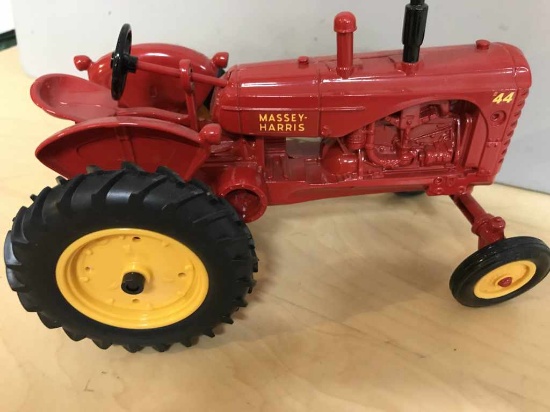 MH 44 - Plastic Wheels, WF, Shelf Model - No box