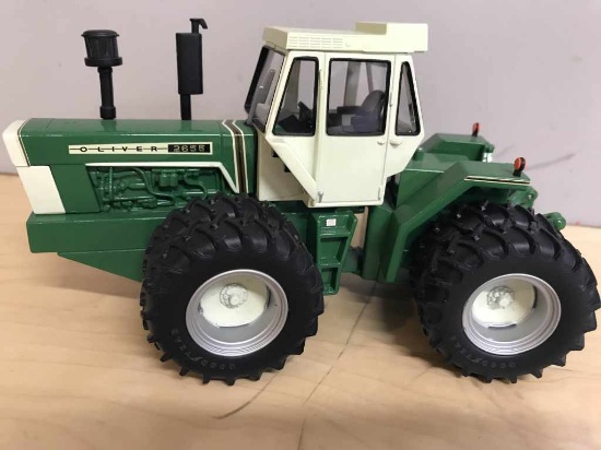 2005 Oliver 2655 - 4WD, 2005 National Farm Toy Show