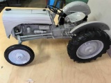 2001 Ford 9-N - Limited Edition