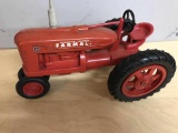 IH Farmall H, NF - No box