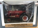 2011 IH W400 - North Iowa Farm Toy Show