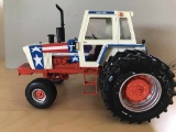 IH 1570 - 22nd Anniversary Tractor- Spirit Of ‘76, 180* PTO HP With power Shift