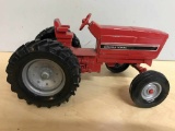 IH Tractor - Plastic Wheels - No box