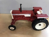 1997 White Oliver 1655 - 1997 Farm Show, American Heritage, Red Paint