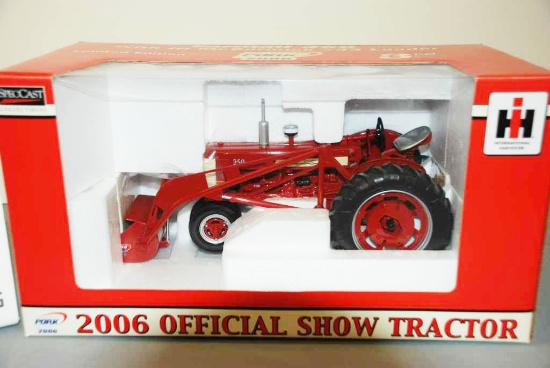 IH Farmall 350 Tractor w/IH McCormick #33 Loader - Limited Edition