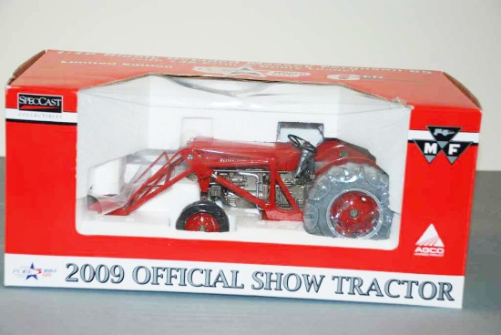 Massey Ferguson 65 Tractor w/#38 Farm & Utility Loader - SpecCast