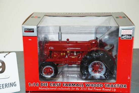 IH Farmall W400D Tractor - SpecCast - Classic Series