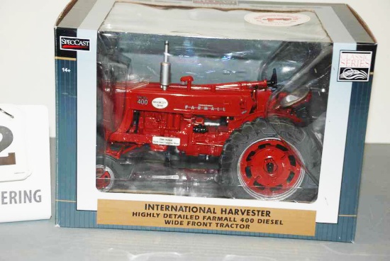IH Farmall 400 Diesel WF Tractor - SpecCast - Classic Series
