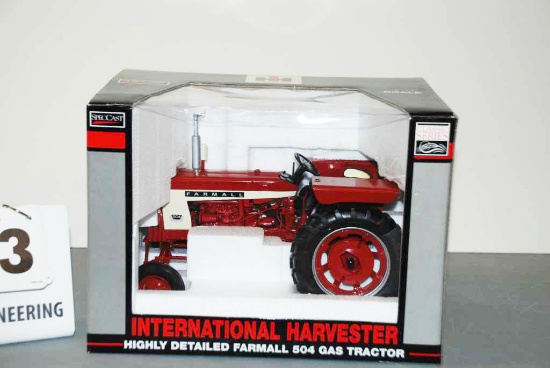 IH Farmall 504 Gas Tractor - Highly Detailed - SpecCast - Classic Series