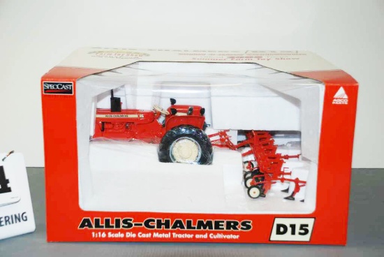 Allis-Chalmers D15 w/4-row Cultivator - SpecCast