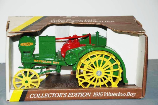John Deere 1915 Model "R" Waterloo Boy -Collector's Edition