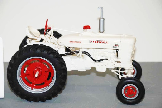 White Super MTA Demonstrator WF Gas Tractor w/box - Special Edition by Yoder's
