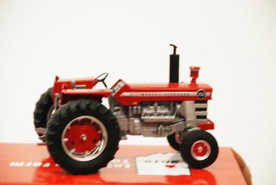 Massey Ferguson 1150 -2015 Lafayette Farm Toy Show Edition 37th Anniversary