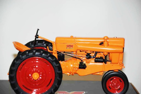 Minneapolis Moline 1936 "IT" Experimental Tractor NF - Limited Edition