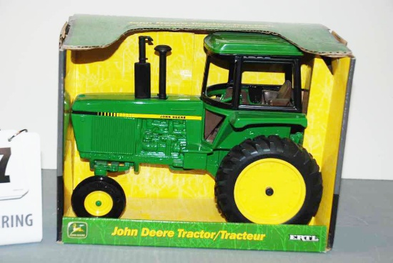 John Deere WF Tractor with Cab - Ertl