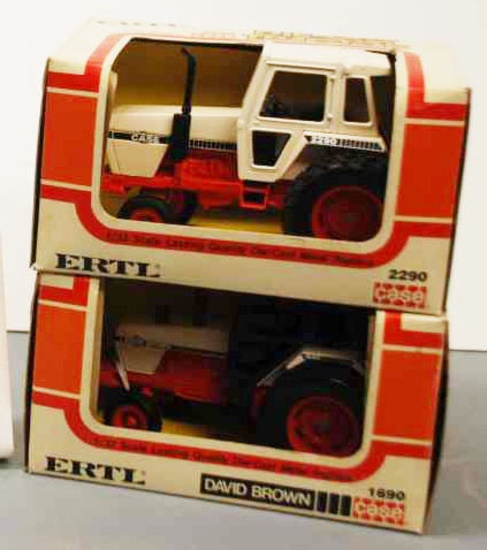 Two Ertl Tractors - David Brown Case 1690 & Case 2290
