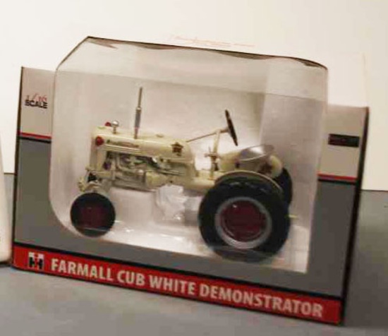 Farmall Cub White Demonstrator - SpecCast