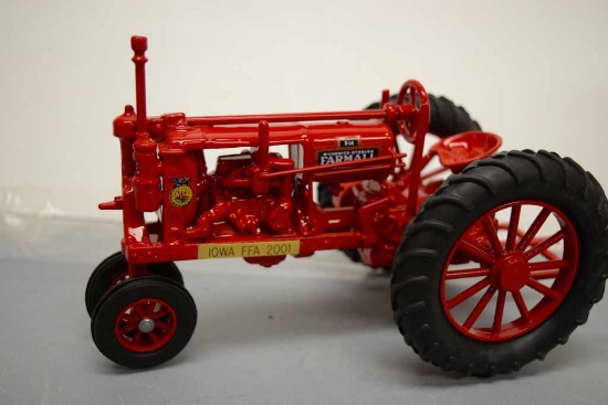 Farmall F-14 2001 Iowa FFA Special Edition - Scale Models 1/16 Scale