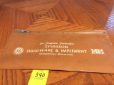 Severson Hardware & Implement, Wanamingo, MN money pouch