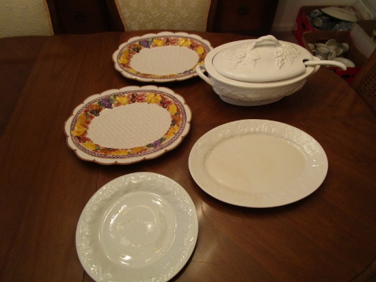 Lot of 5 Serving Pieces