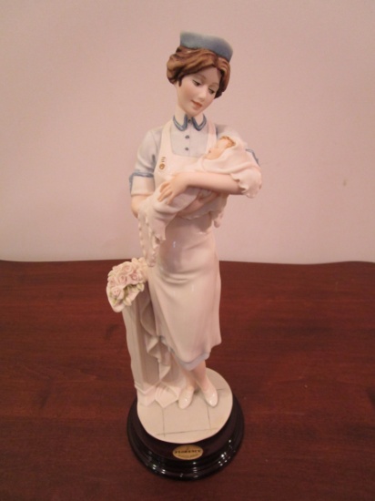 Florence Nurse Figurine Giuseppe Armani