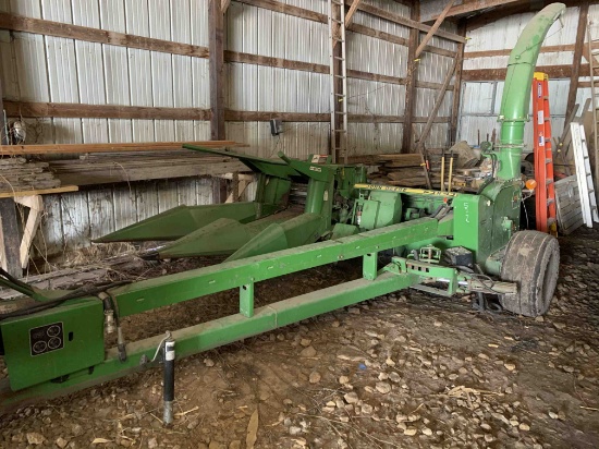 John Deere 3970 Forage Chopper w/ 3 Yr. Old 2 Row Narrow Corn Head