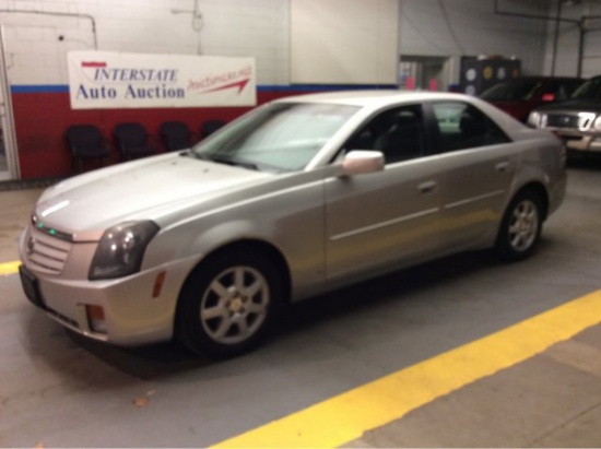 2006 Cadillac CTS ONLY 82K MILES!!