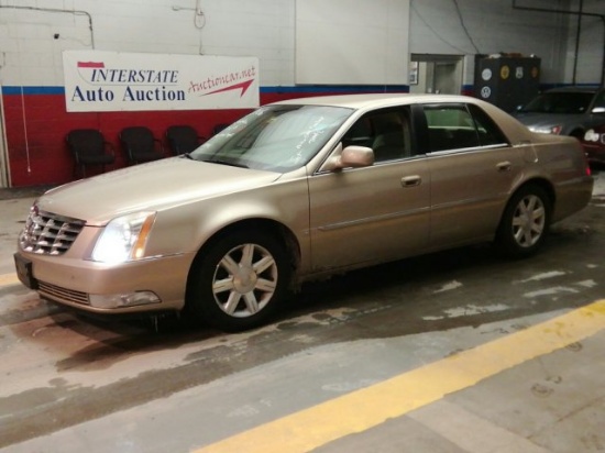 2006 Cadillac DTS LOW MILES!!