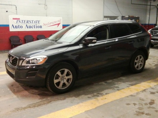 2012 Volvo XC60 AWD ONLY 45K SUPER LOW MILES!!!!
