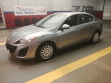 2011 Mazda Mazda3 LOW MILES!!