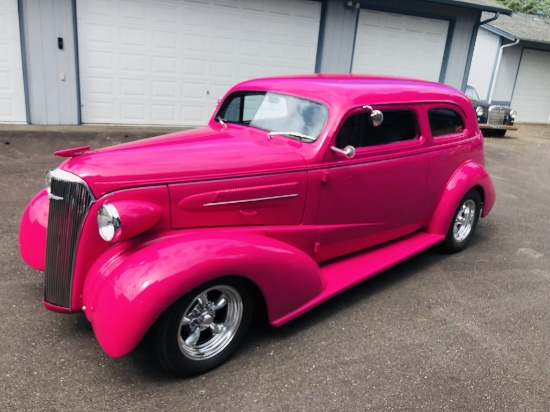 1937 Chevrolet Master Deluxe Street Rod