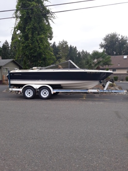 1982 Century Arabian Ski Boat w/Trailer & Skis NO RESERVE