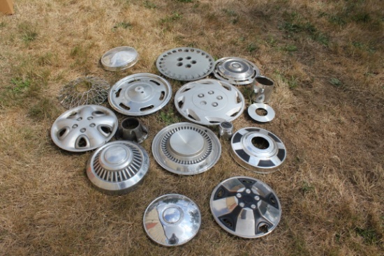 Hubcap Wall Art NO RESERVE