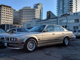 1995 BMW 525I Gold