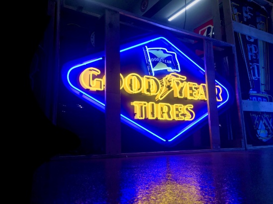 AUTO - GOOD YEAR NEON SIGN