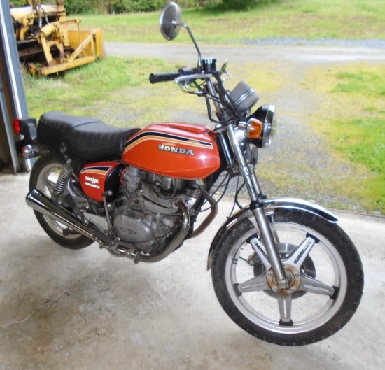 Lot 403- 1978 Honda CB 400T Hawk Motorcycle NO RESERVE