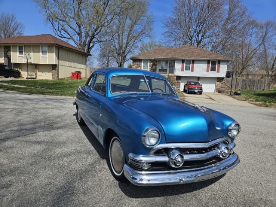 1951 Ford Custom Deluxe Club Coupe