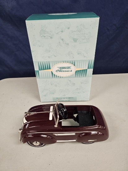 1937 Chrysler Airflow Murray Hallmark Model Car