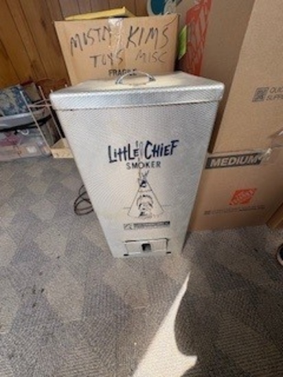NO RESERVE - Little Chief Smoker