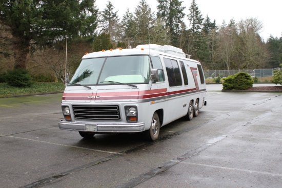 NO RESERVE - 1976 GMC Motorhome