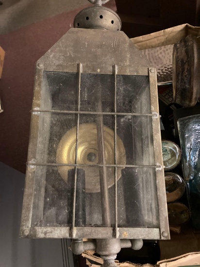 VINTAGE self Sett mousetrap company Cleveland Ohio container brass lanterns glass in iron yard