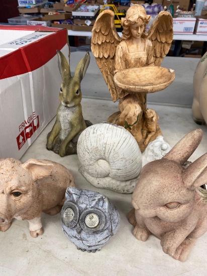 outdoor yard /garden animals