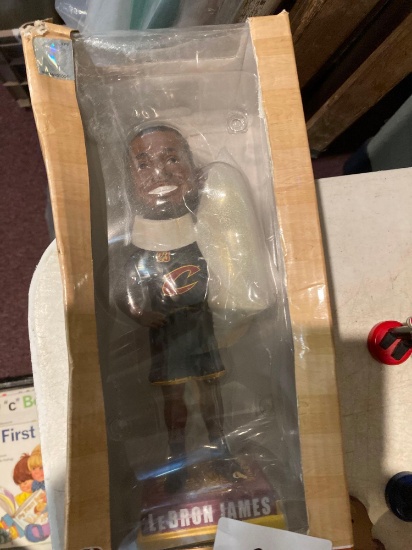 LeBron James bobble head U.S. Navy medium shirt