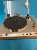SANSUI computerized full automatic FR-D4 direct drive turntable missing one hood latch