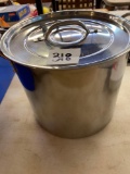 pot with lid