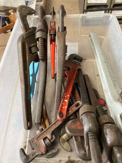 pipe wrenches